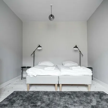 Apartment With Private Terrace *